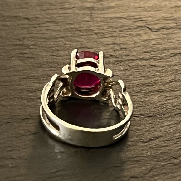C^A 825 Silver 2 Carat Lab Created Oval Ruby Scroll Ring Size 7 - Picture 15 of 16